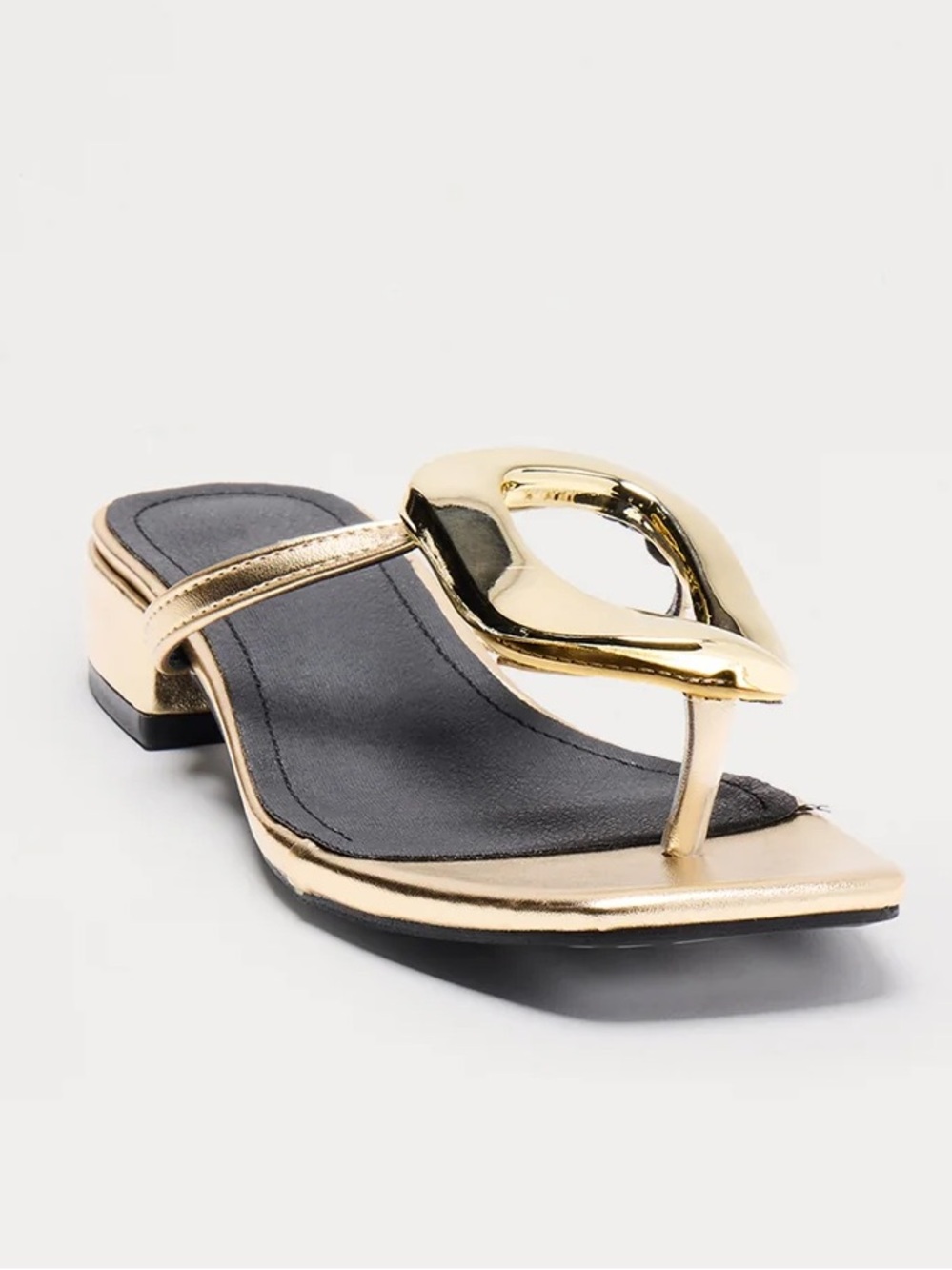 Gold Metallic Toe-Loop Sandal - Women